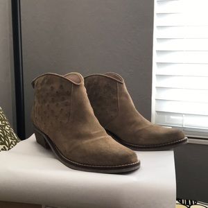 Zara Basic suede taupe ankle bootie